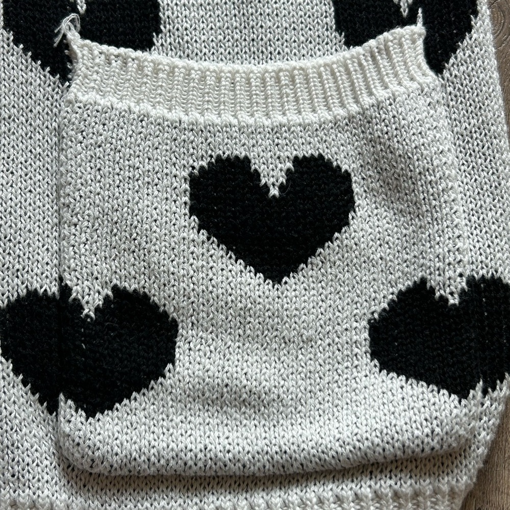 🌸 Pink Martini White Cardigan with Black Hearts – Size M - Picture 5 of 6